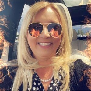 Meet your Posher, Jodi